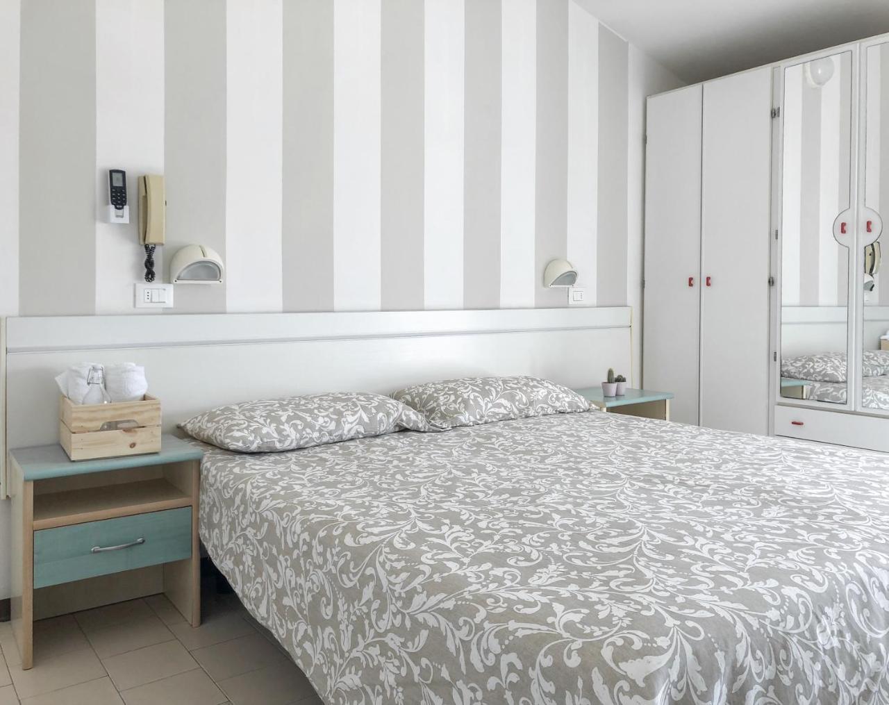 Alba B&B Cattolica Eksteriør bilde